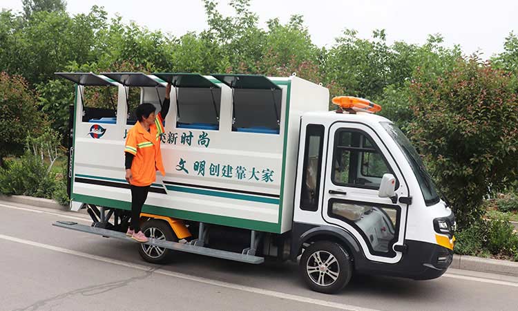 垃圾清運車