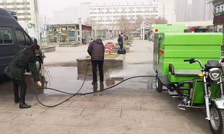 馬路商業(yè)街重油污快速清理三輪多功能高溫高壓清洗車