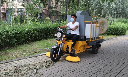 三輪樹(shù)葉收集車(chē)背街小巷治理方案