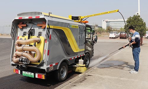 小型電動(dòng)洗掃車(chē)地面垃圾一掃凈提升城市形象