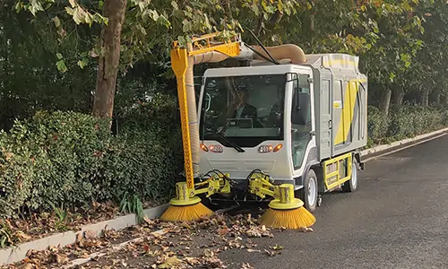 多功能樹(shù)葉收集車(chē)快速高效收集零散、成堆落葉