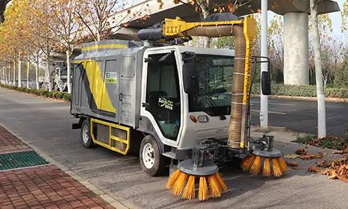 純電動(dòng)多功能樹(shù)葉收集車(chē)--市政園林落葉清掃，低噪音，零排放！