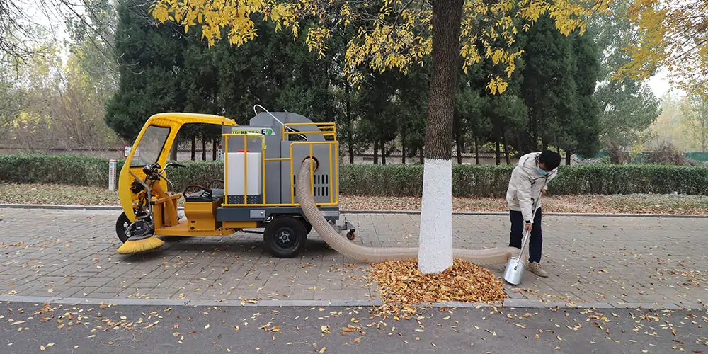 三輪樹葉收集車_多功能樹葉收集車_吸樹葉的機(jī)器_掃樹葉神器