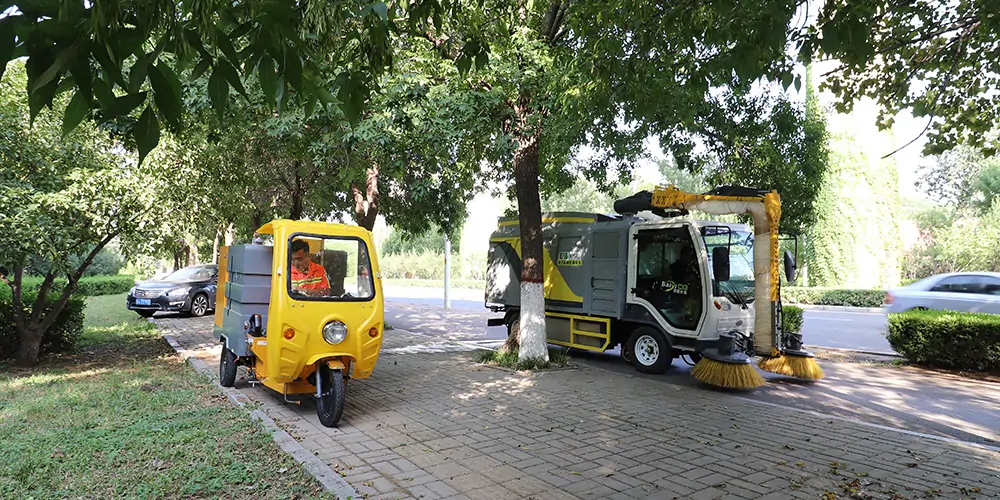 新型樹葉收集車_電動樹葉專用收集車_樹葉收集一體車_吸入式樹葉收集車