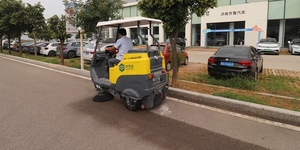 清掃車_電動(dòng)掃地車_廠區(qū)掃地車_園區(qū)掃路車_景區(qū)清掃車