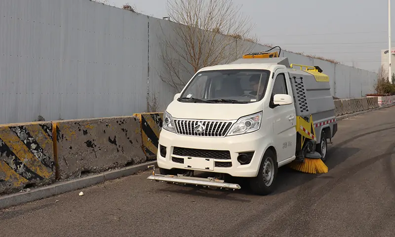 高效潔凈，新能源洗掃車助力城市清潔