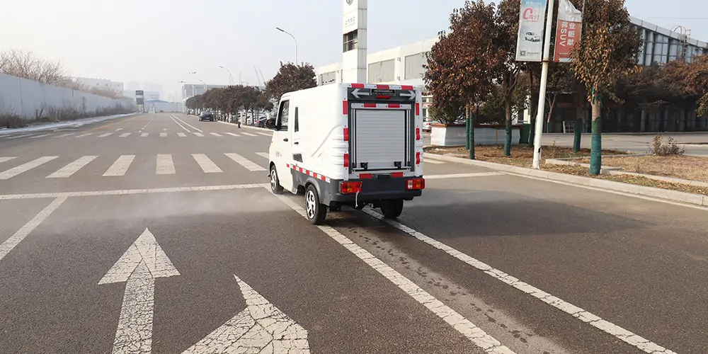 市政高壓沖洗車,電動四輪高壓沖洗車,高壓沖洗車清洗車,路面污漬高壓沖洗車,環(huán)衛(wèi)高壓小型沖洗車