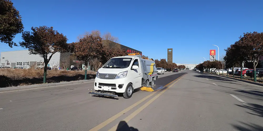 可上牌洗掃車 可上牌電動(dòng)洗掃車 可上牌純電動(dòng)洗掃車 可上牌小型電動(dòng)洗掃車 可上牌電動(dòng)小型洗掃車 可上牌小型電動(dòng)環(huán)衛(wèi)洗掃車 可上牌小型電動(dòng)洗掃一體車 可上牌新型純電動(dòng)洗掃車